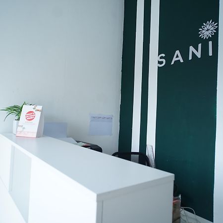 Reddoorz At Sani Guest House Balikpapan Ngoại thất bức ảnh