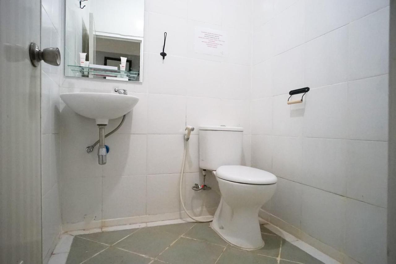 Reddoorz At Sani Guest House Balikpapan Ngoại thất bức ảnh