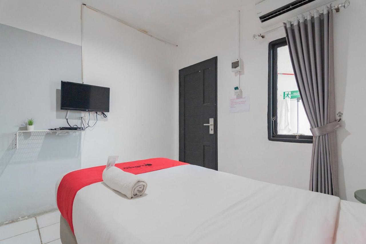 Reddoorz At Sani Guest House Balikpapan Ngoại thất bức ảnh