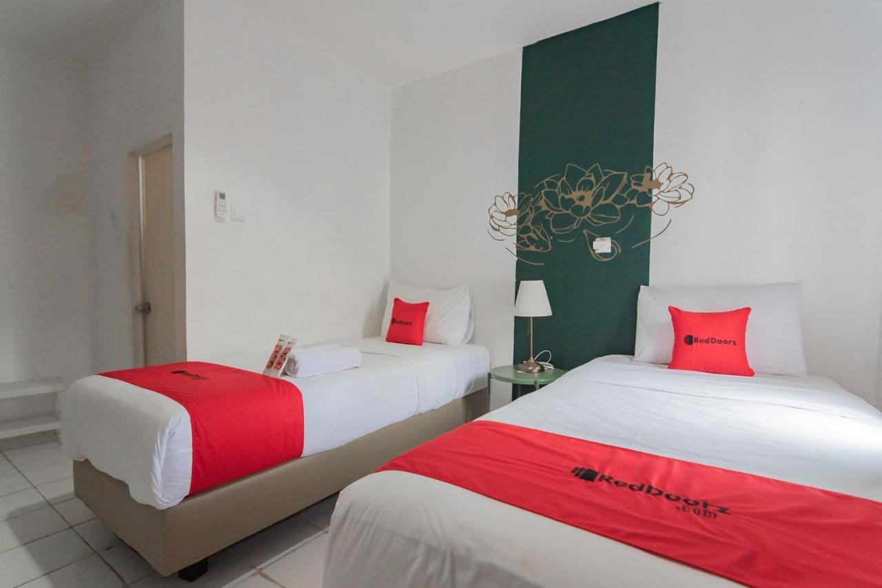 Reddoorz At Sani Guest House Balikpapan Ngoại thất bức ảnh