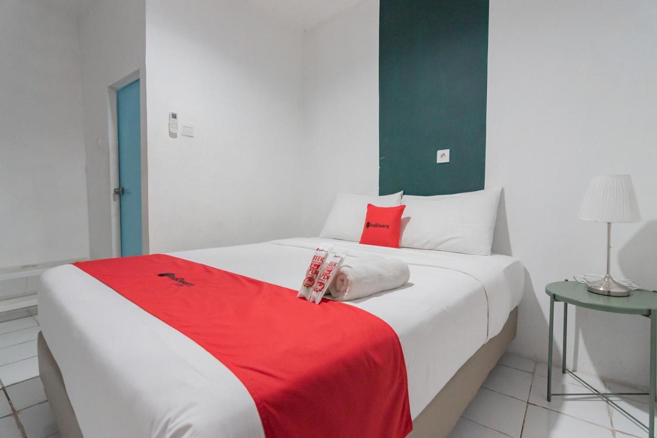 Reddoorz At Sani Guest House Balikpapan Ngoại thất bức ảnh