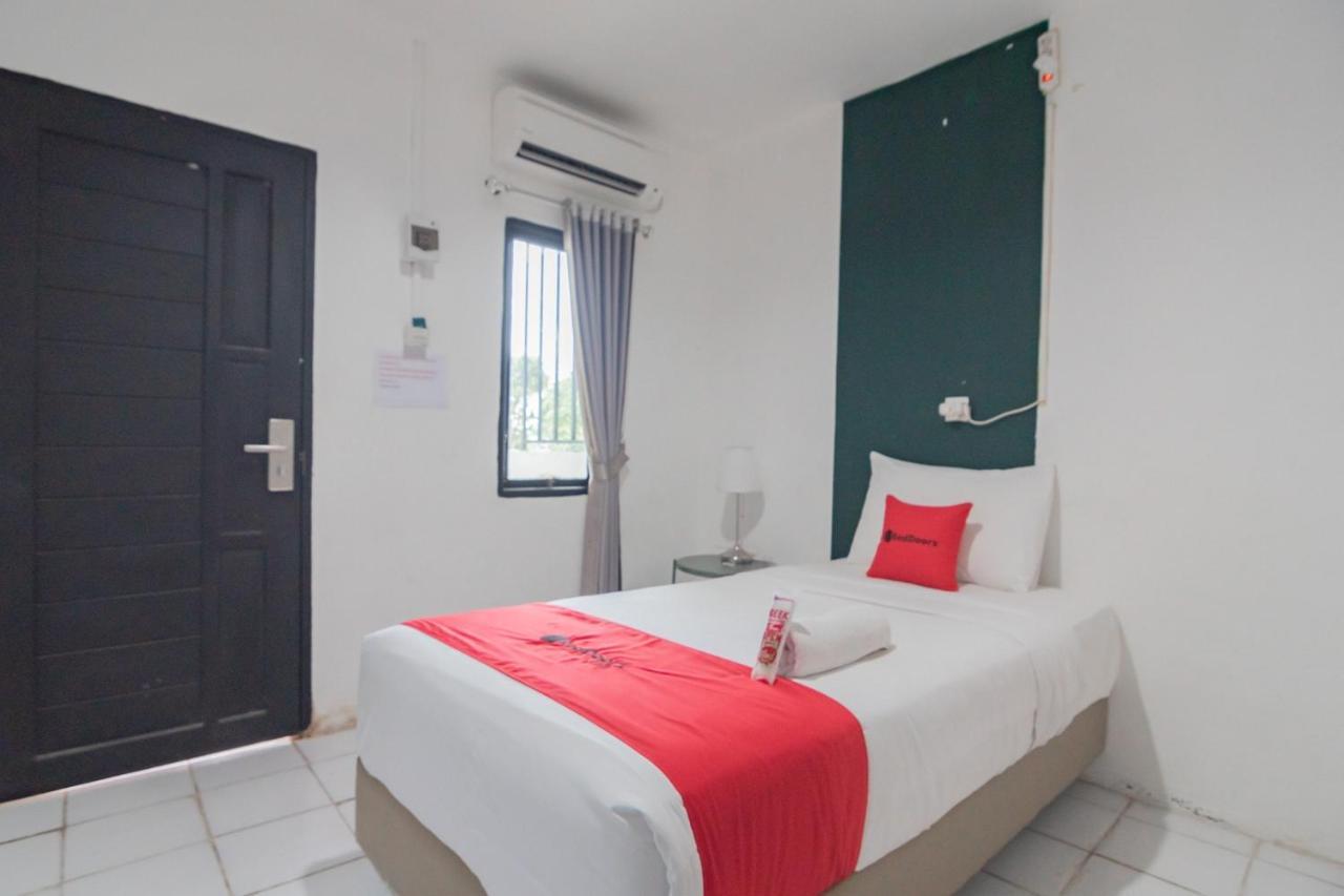 Reddoorz At Sani Guest House Balikpapan Ngoại thất bức ảnh