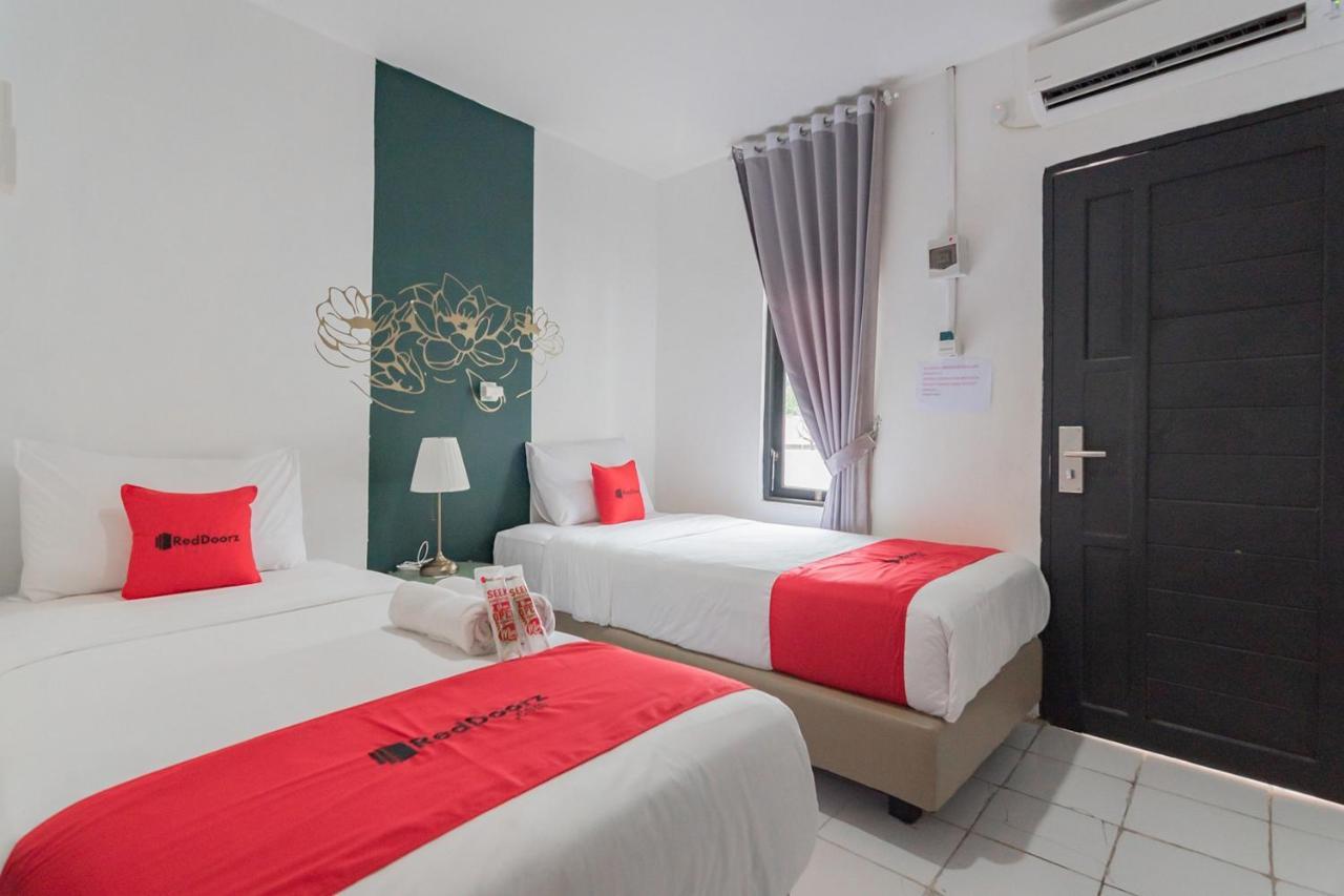 Reddoorz At Sani Guest House Balikpapan Ngoại thất bức ảnh