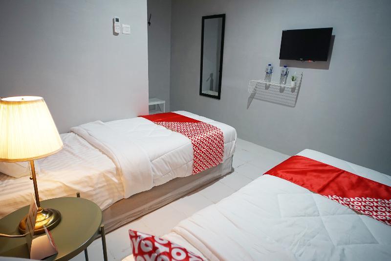 Reddoorz At Sani Guest House Balikpapan Ngoại thất bức ảnh
